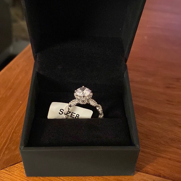 Charmed Aroma Ring - Picture 1 of 2